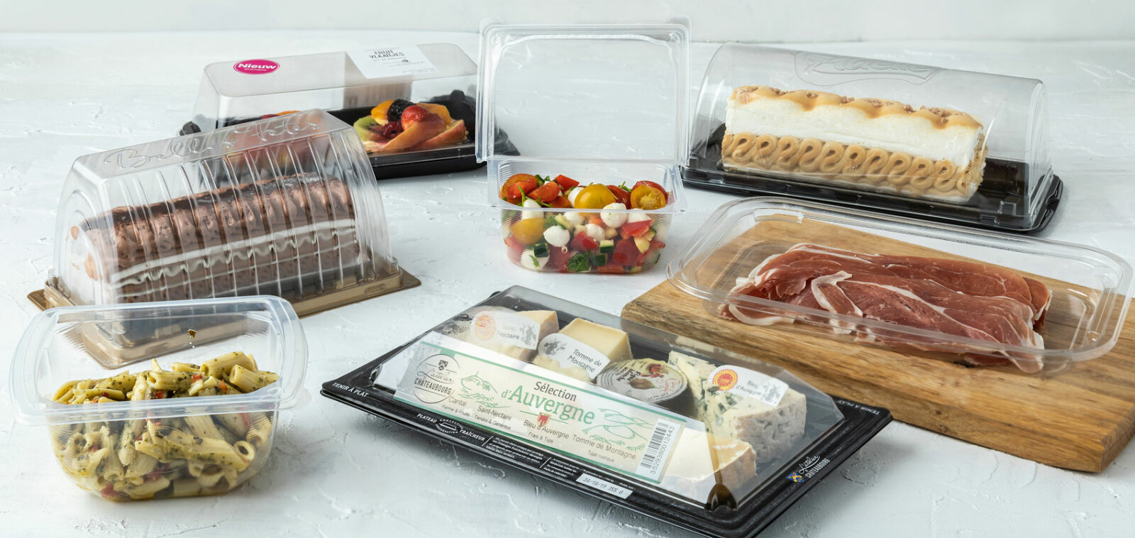 delicatessen and cake in thermoformed packaging delicatessen and cake in thermoformed packaging